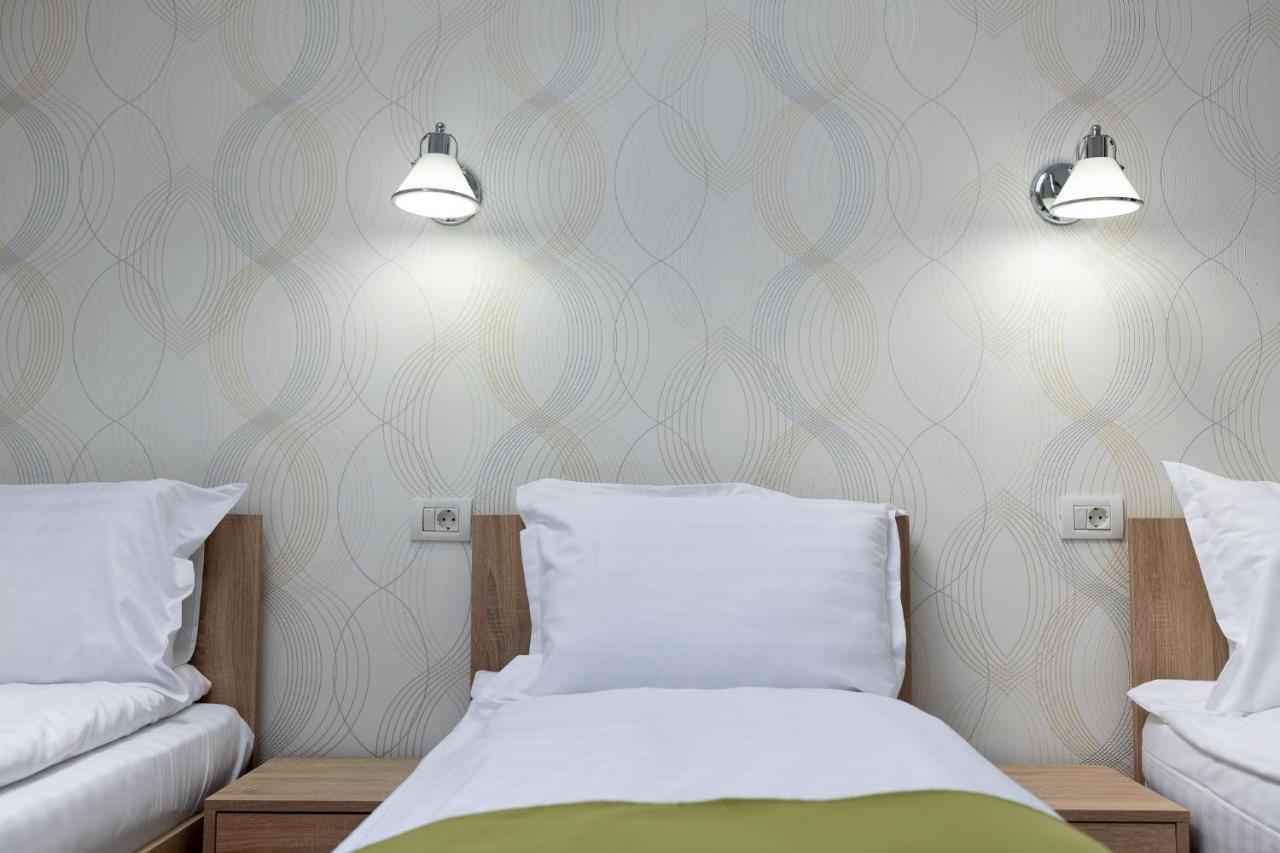 Marconi Guesthouse Hunedoara Luaran gambar