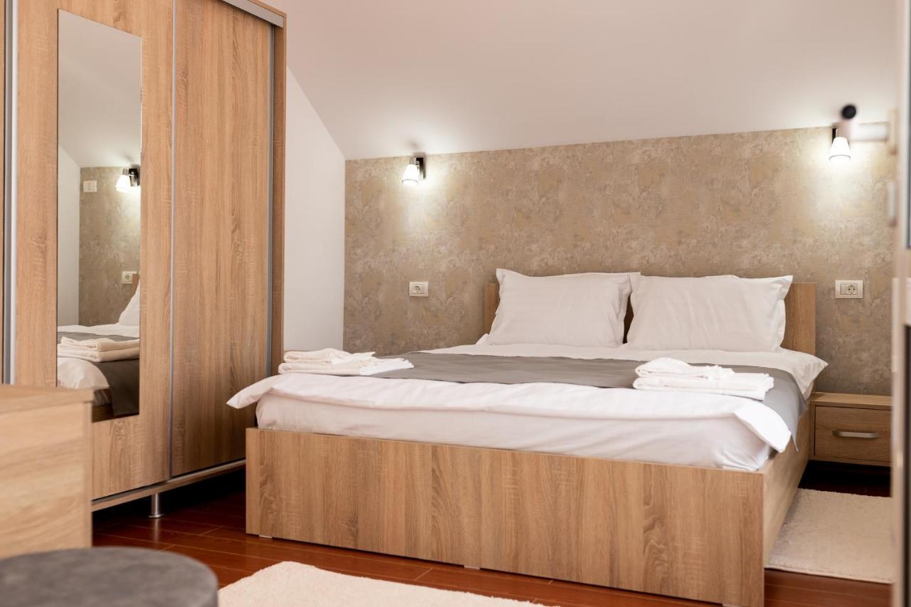 Marconi Guesthouse Hunedoara Luaran gambar